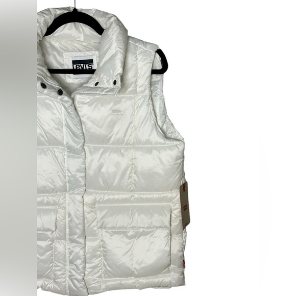 NWT Levi’s White Puffer Vest Medium - Picture 2 of 6